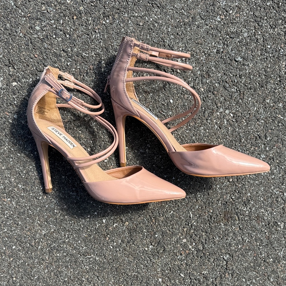 Pink Patent Strappy Stiletto Heels** Bundle 5+ items and name your offer!!! 💖💞